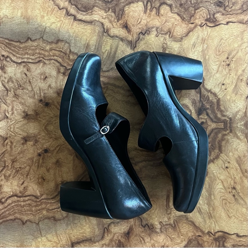 Dansko Black Leather Mary Jane Block Heel Pumps